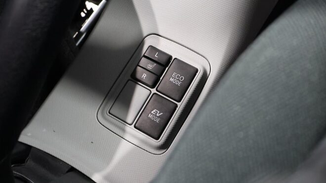 2013 Toyota Aqua S Model, Push Start, Reverse Camera image 308353