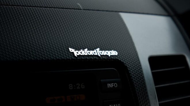 2007 Mitsubishi Outlander G Spec , 4WD 7 seater , Rockford Fosgate image 307827