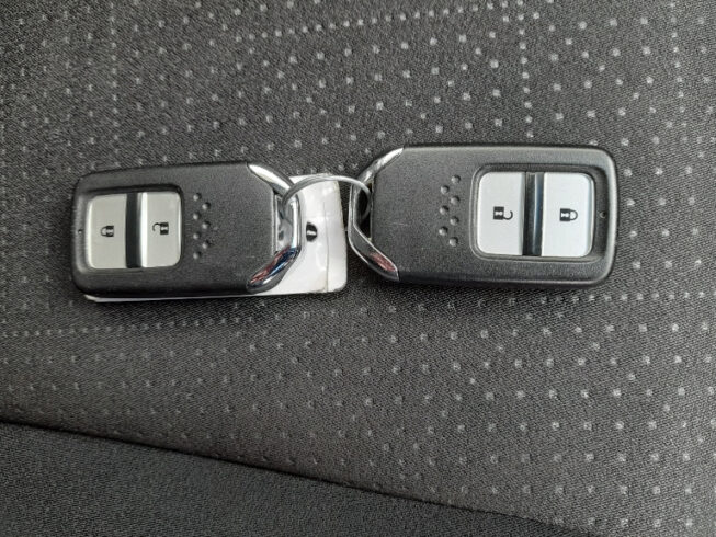 2015 Honda Fit Hybrid F Package image 304150