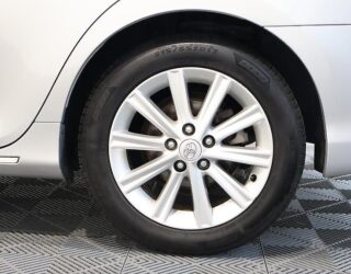 2013 Toyota Camry Hybrid G Package, Cruise Control- Factory Alloys image 304249