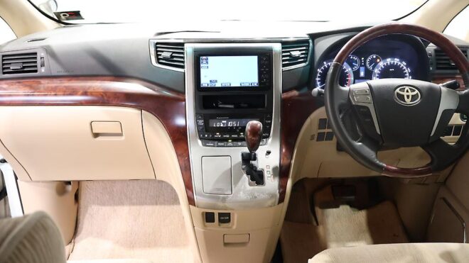 2010 Toyota Alphard 7 Seater Cruise Control image 308324