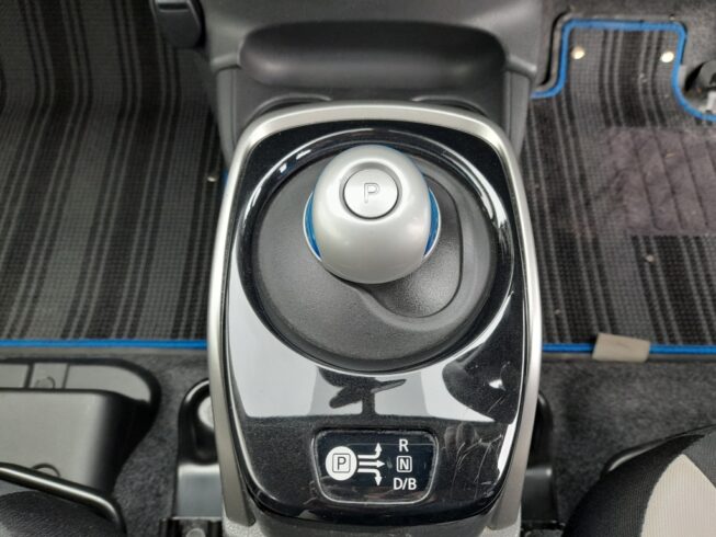 2017 Nissan Note E-Power X Low KMS image 303721