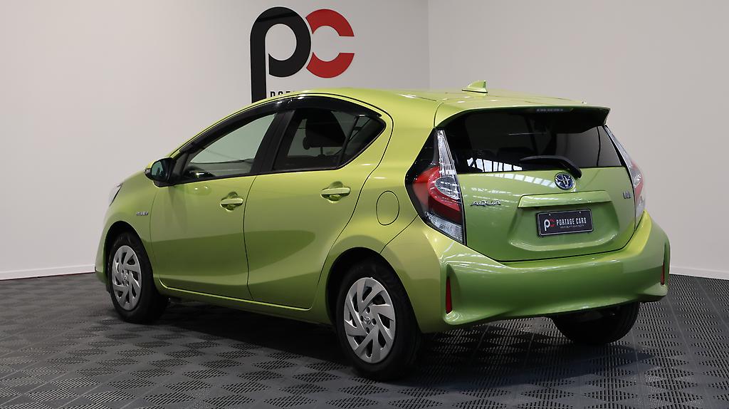 2018 Toyota Aqua S Model, Push Start, Lane Departure Warning – Auto Headlights image 304162