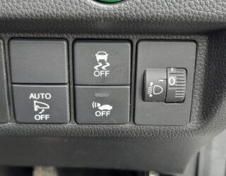 2015 Honda Fit Hybrid F Package image 304149