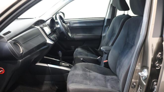 2014 Toyota Corolla Fielder Hybrid G, Push Start, Reverse Camera, Heated Seats image 307884