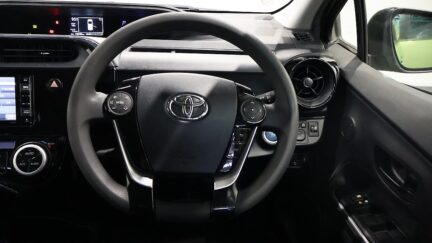2018 Toyota Aqua S Model, Push Start, Lane Departure Warning – Auto Headlights image 304166