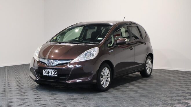 2013 Honda Fit Hybrid, Half Leather, Heated Seats, High Spec image 307223
