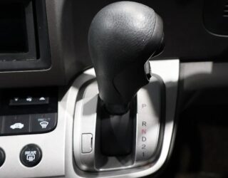 2010 Honda Stream 7 Seater, low KMS image 303896