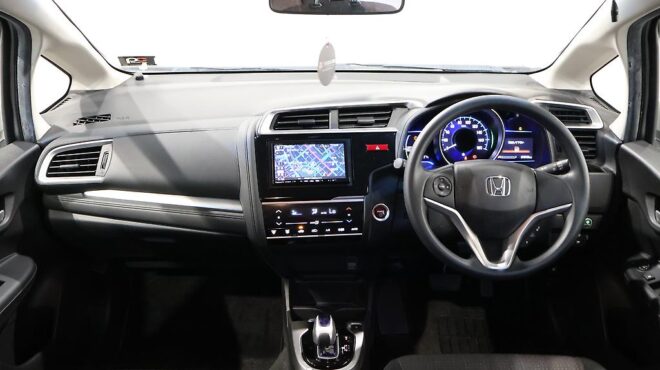 2015 Honda Fit Hybrid F Package image 317908