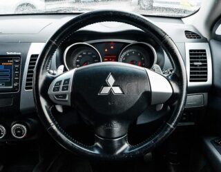 2007 Mitsubishi Outlander G Spec , 4WD 7 seater , Rockford Fosgate image 307823