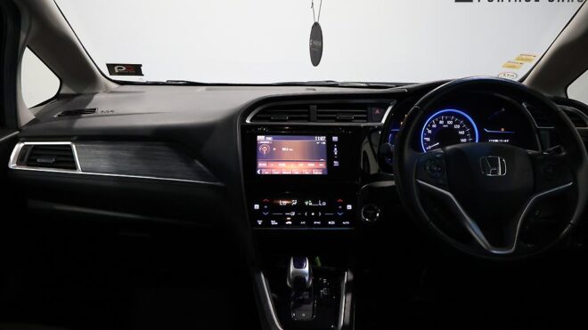 2015 Honda Shuttle Hybrid Z Model image 303756