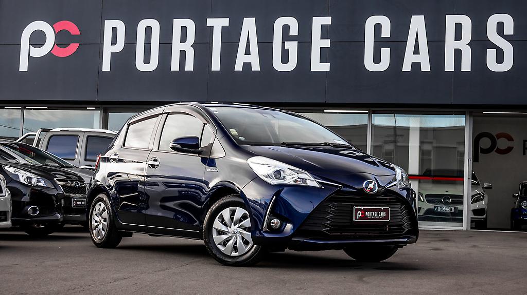 2018 Toyota Vitz Hybrid F Safety Edition image 305406