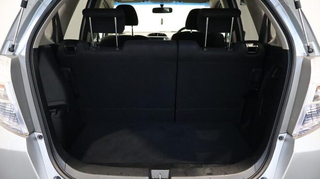 2011 Honda Fit Hybrid, Apple Car Play Radio, Reverse Camera image 308894