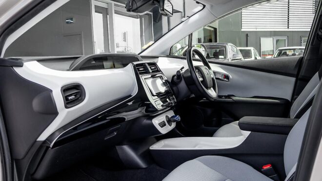 2018 Toyota Prius S SAFETY PLUS image 316780