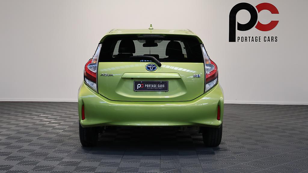 2018 Toyota Aqua S Model, Push Start, Lane Departure Warning – Auto Headlights image 304160