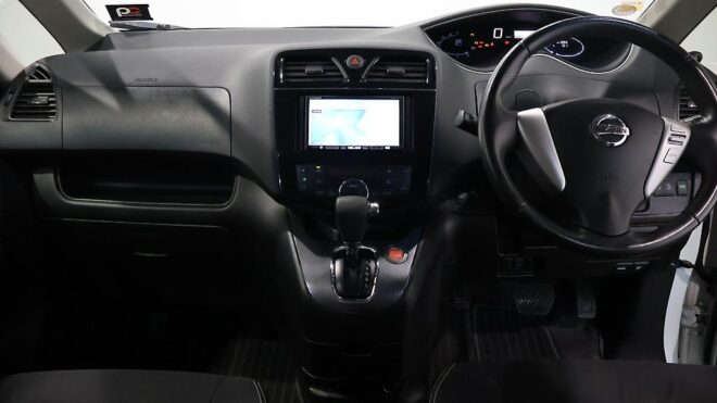 2014 Nissan Serena Hybrid Rider Black Line image 307672