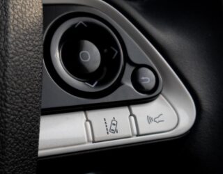 2016 Toyota Prius S model, cruise control, reverse camera image 303431