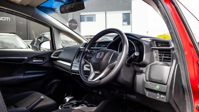 2014 Honda Fit Hybrid F Package image 318792