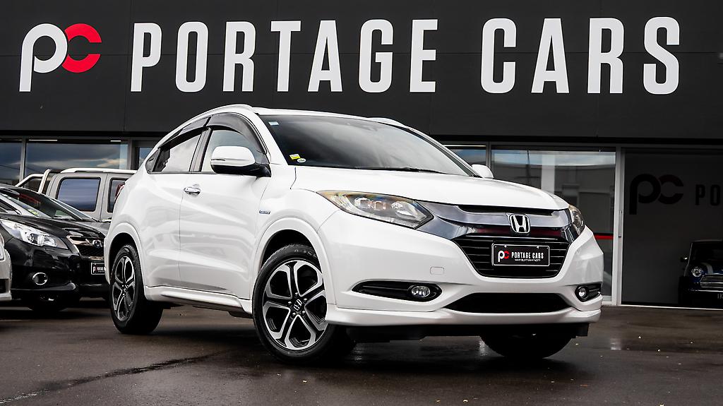 2014 Honda Vezel Hybrid Z Top Spec, Half Leather, Reverse camera image 305004