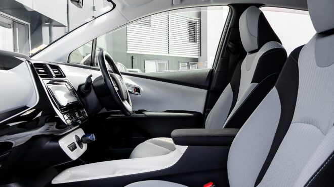 2018 Toyota Prius S SAFETY PLUS image 316779