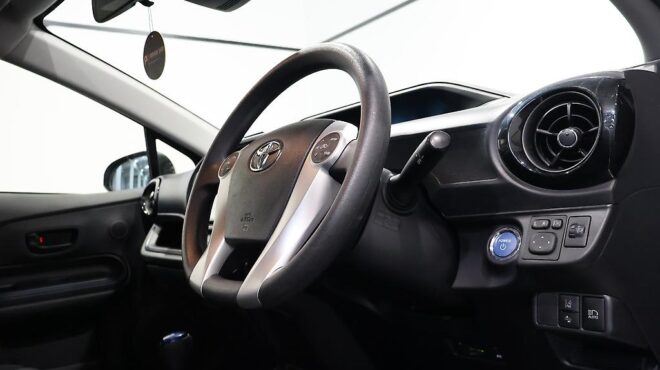 2016 Toyota Aqua S Model, Push Start, Reverse Camera image 304599