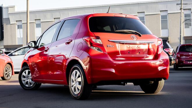 2014 Toyota Vitz F spec, Reverse camera,push button start image 306568