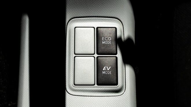 2014 Toyota Aqua S model Hybrid, Push Start, Low KMS image 309194