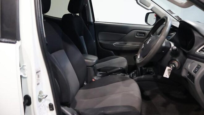 2018 Mitsubishi Triton D/CAB GLXR 2.4D/6MT image 309316