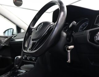 2014 Volkswagen Golf 1.4L TSI Highline OZ Racing Wheels image 311892