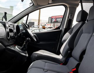 2016 Peugeot Partner 1.6 LWB, 5 SPD Manual, 3 seater NZ NEW image 311251