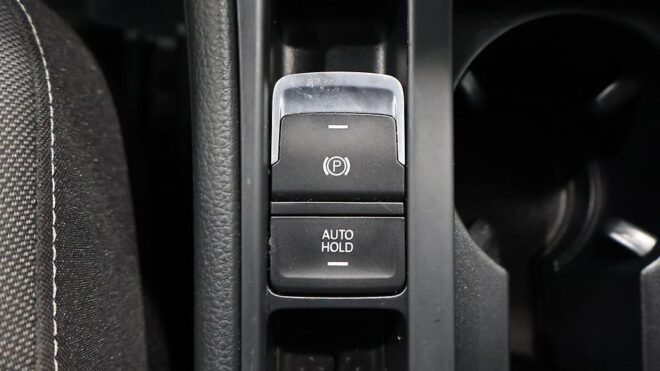 2014 Volkswagen Golf 1.4L TSI Highline OZ Racing Wheels image 311889