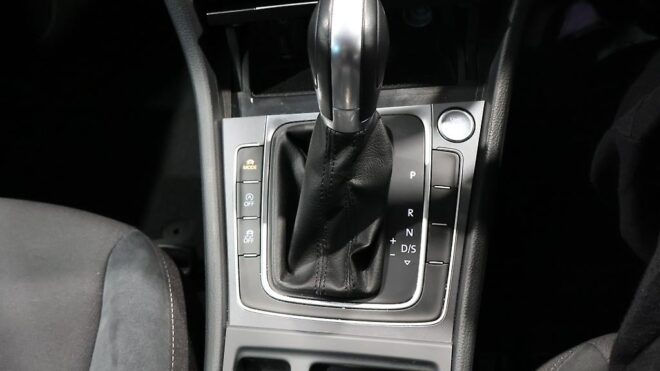 2016 Volkswagen Golf TSI ALLTRACK, NZ Radio image 310022