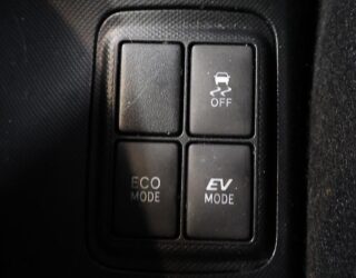 2014 Toyota Aqua Push Button Start image 312689
