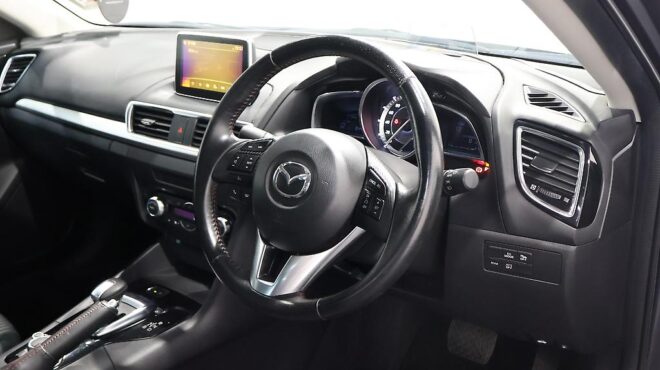 2014 Mazda Axela Hybrid image 310478