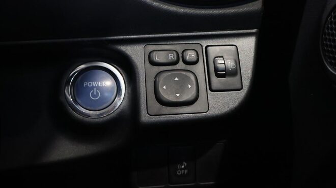 2014 Toyota Aqua Push Button Start image 312684