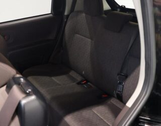 2015 Toyota Spade F Package, Push Start, Reverse Camera, Electric Sliding Door image 310880