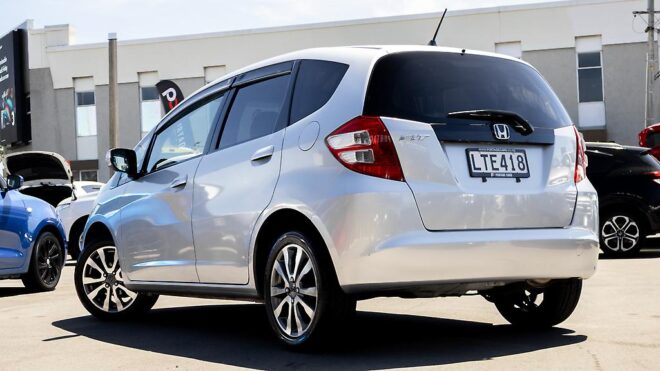 2009 Honda Fit S model slick design image 309431