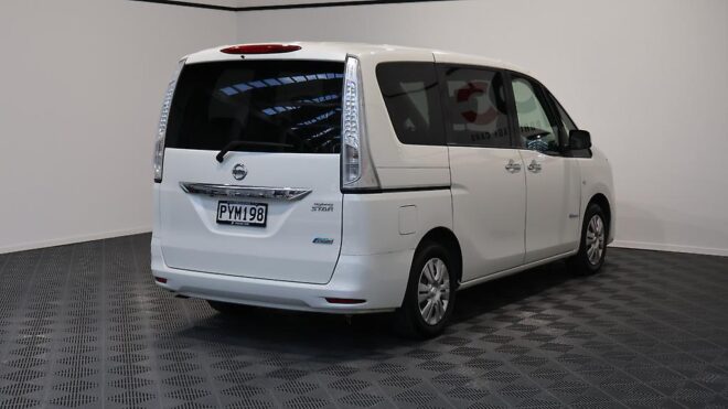 2013 Nissan Serena S-HYBRID Highway Star, Cruise Control, Reverse Camera image 310218