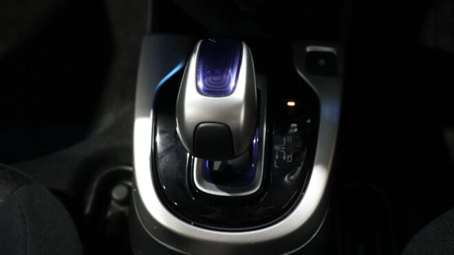 2016 Honda Fit F Package Reverse Camera – Steering Wheel Controls image 312247