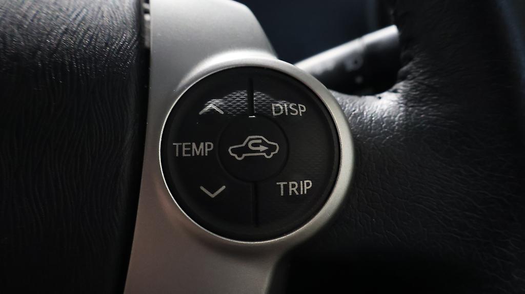 2014 Toyota Aqua Push Button Start image 319117