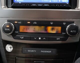 2012 Toyota Avensis Wagon Li image 311827