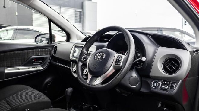 2015 Toyota Vitz F spec, Reverse camera, Push Start image 313095