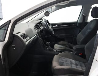 2014 Volkswagen Golf 1.4L TSI Highline OZ Racing Wheels image 311881