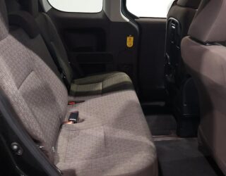 2015 Toyota Spade F Package, Push Start, Reverse Camera, Electric Sliding Door image 310881