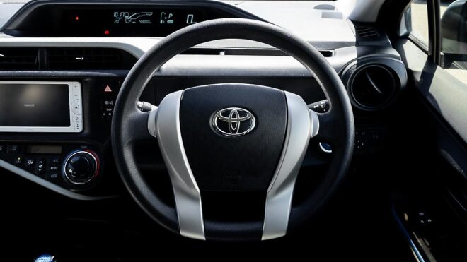 2014 Toyota Aqua S model Hybrid, Push Start, Low KMS image 309189