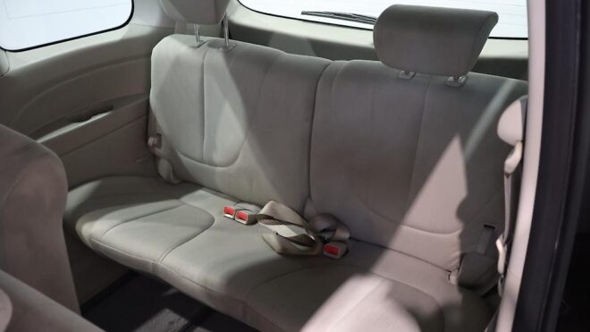 2012 Mazda Biante 20C 8 Seater! image 311492