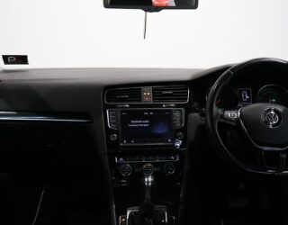 2014 Volkswagen Golf 1.4L TSI Highline OZ Racing Wheels image 311884