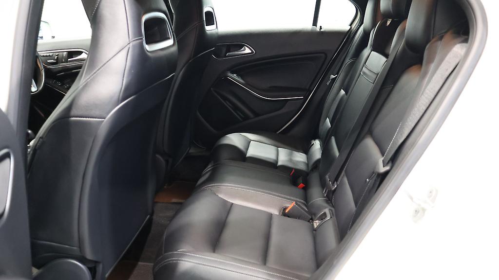 2014 Mercedes-benz A 180 Leather, Electric, Heated Seats image 313496