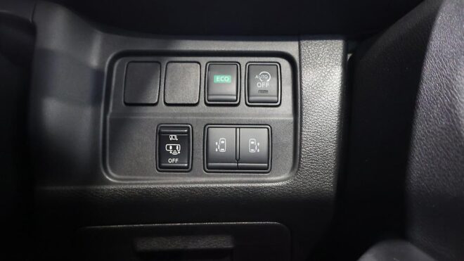 2016 Nissan Serena Hybrid Highway Star Pro-Pilot Edition image 319450