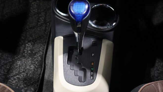 2014 Toyota Aqua G Model – Push Button Start, Reverse Camera image 310299